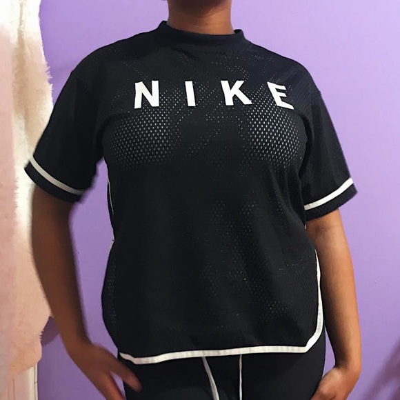 Nike black mesh top - Picture 3 of 5